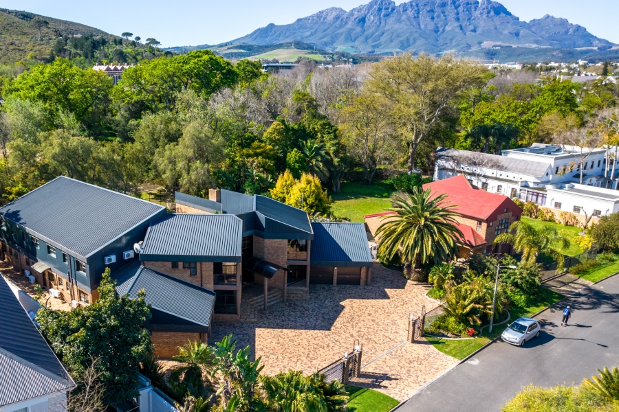 11 Bedroom Property for Sale in Die Boord Western Cape